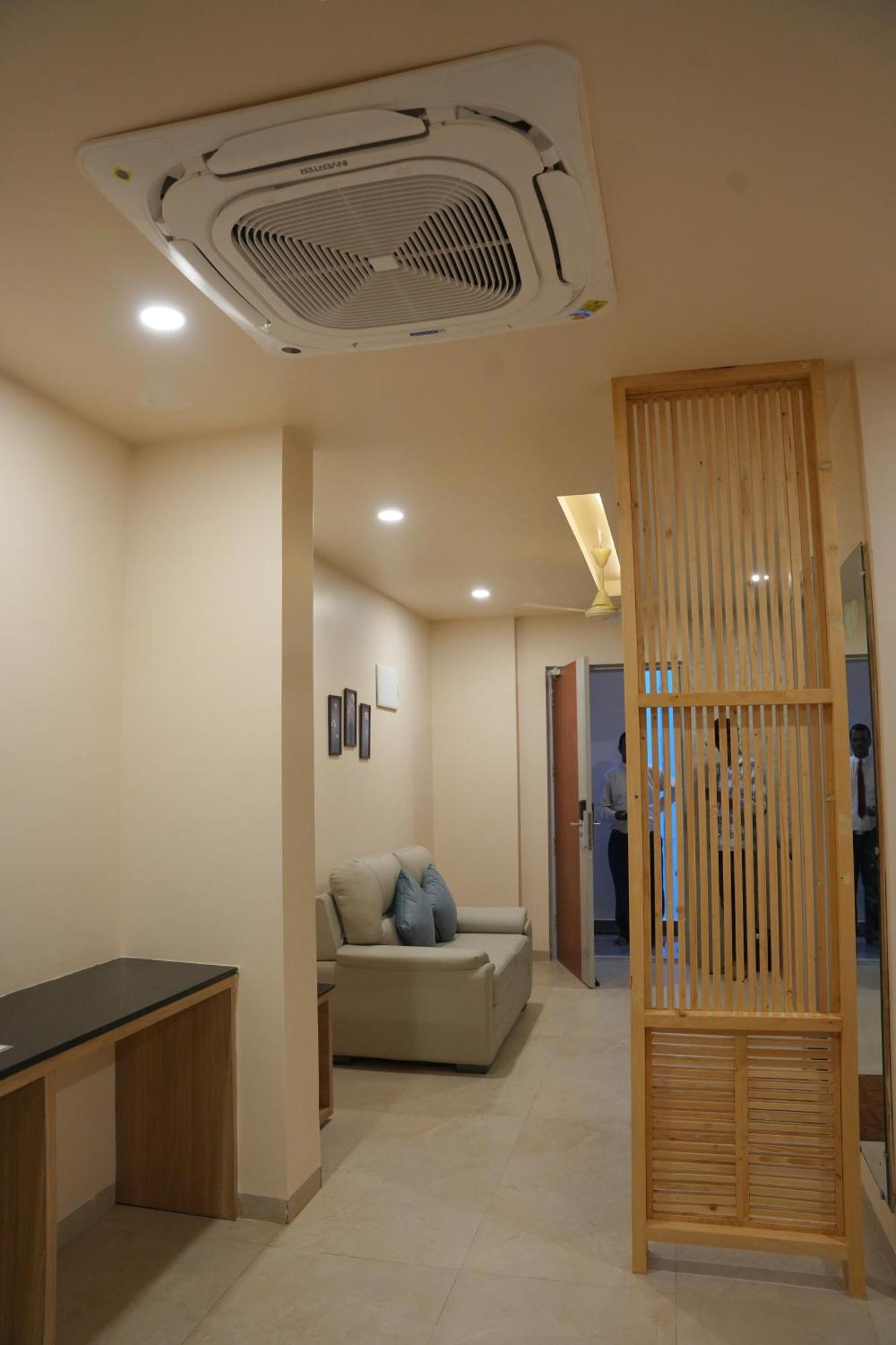 Kvp Golden Inn Tirupati Esterno foto