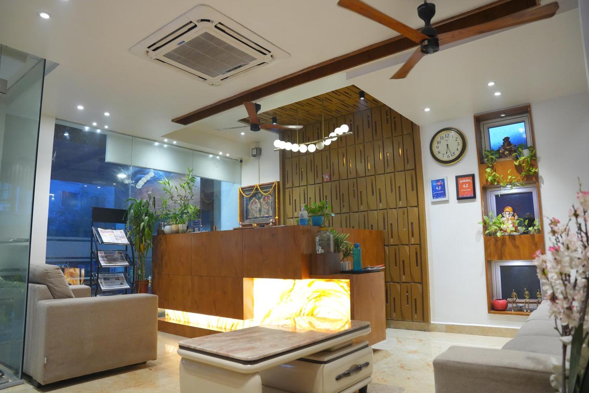 Kvp Golden Inn Tirupati Esterno foto